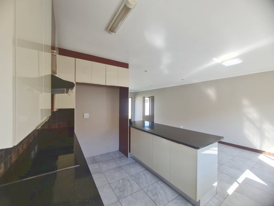 To Let 3 Bedroom Property for Rent in Melodie North West